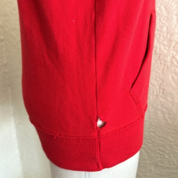 Victoria’s Secret Pink University Madison Wisconsin Red Hoodie Sweatshirt Badger - Picture 4 of 8